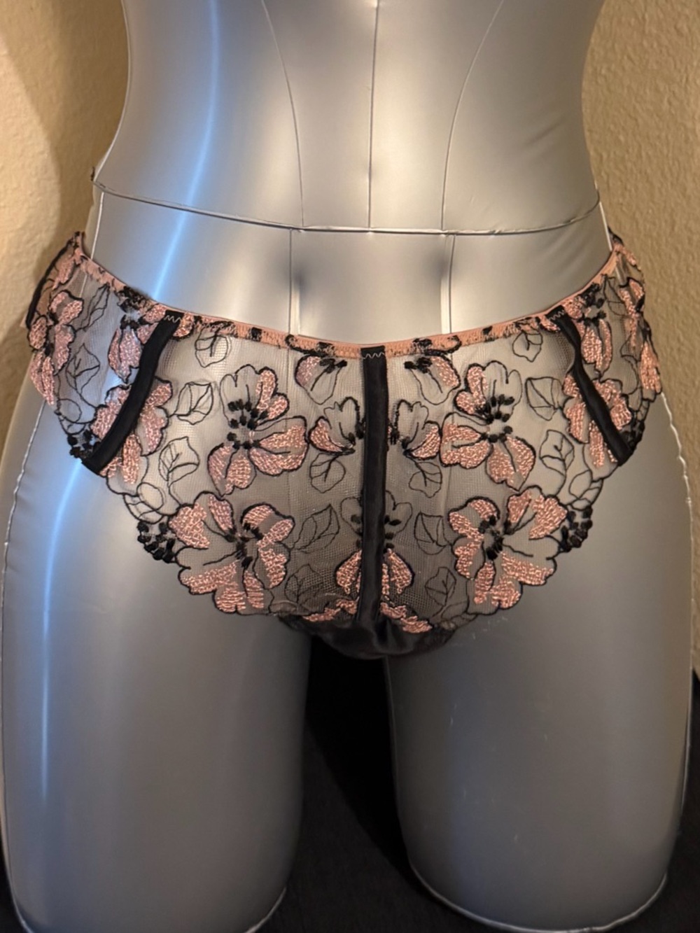 Victoria's Secret Very Sexy Pink Nude and Black Lace Bikini Panty